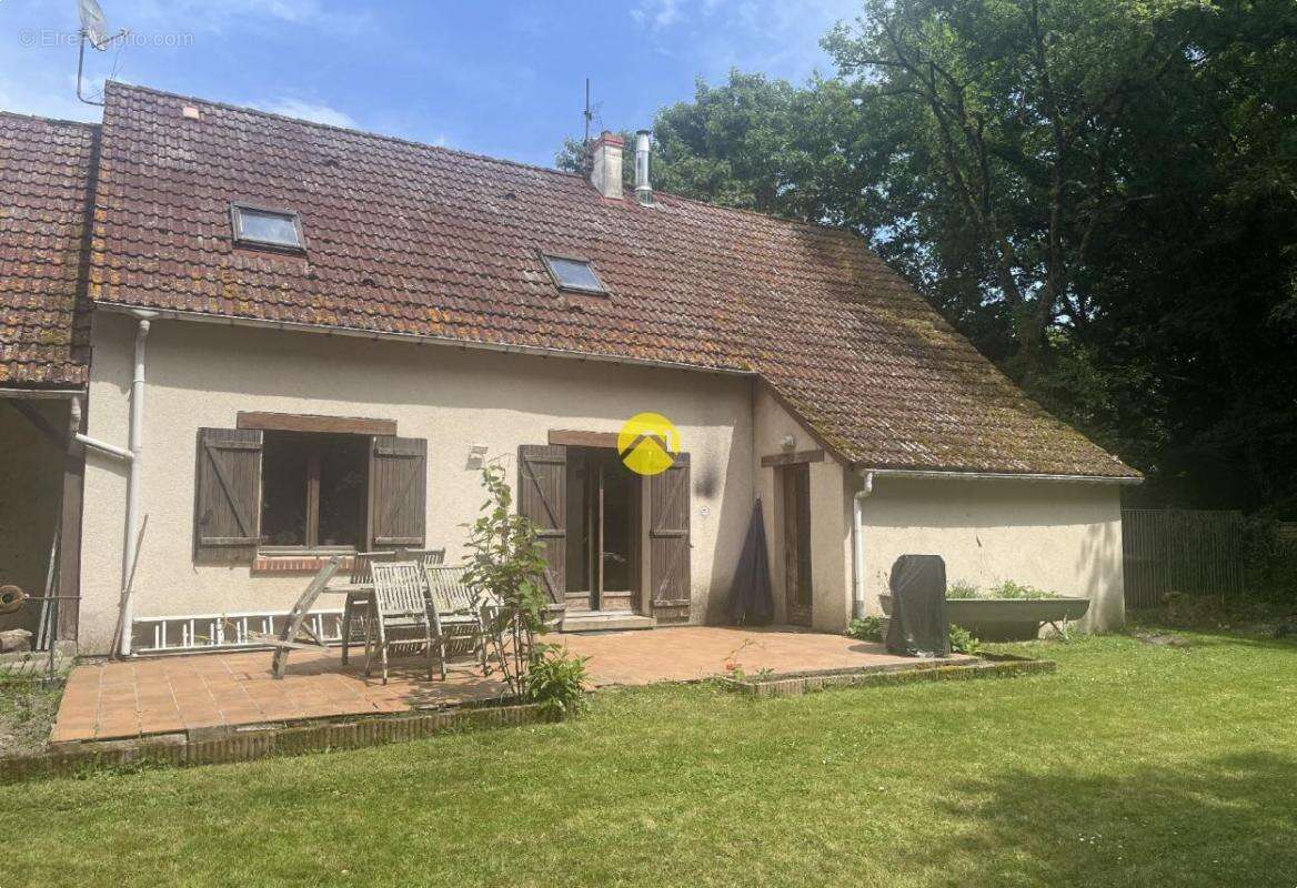 Maison à LAMOTTE-BEUVRON