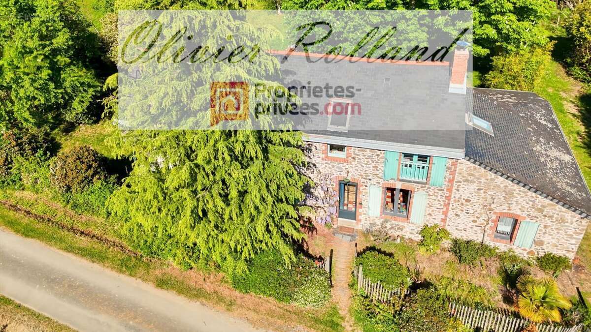 Écrin de Verdure et Authenticité : Demeure de Caractère de 212 m² à Rablay sur Layon - photo 4