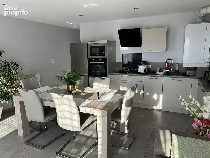Appartement 54 m² à Chazelles-Sur-Lyon  - photo 2