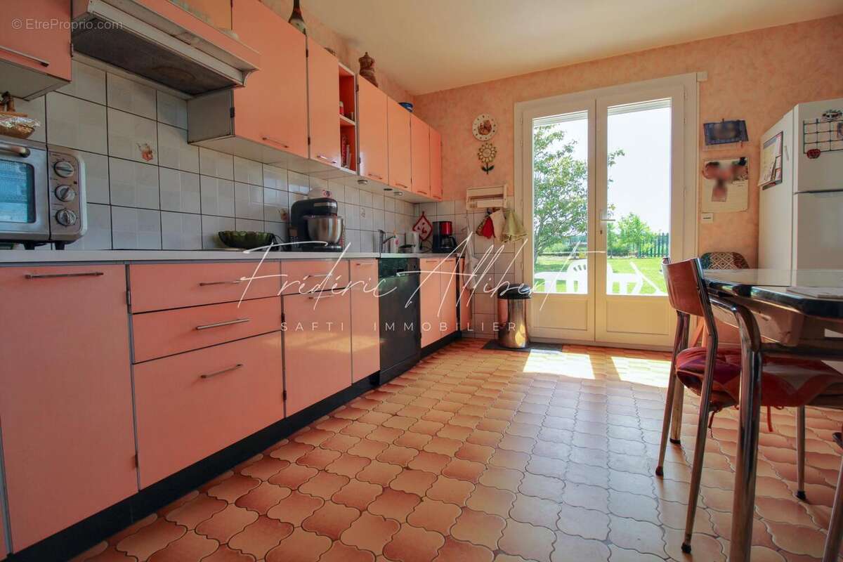 Maison 148 m² à La Chapelle-De-Bragny  - photo 3