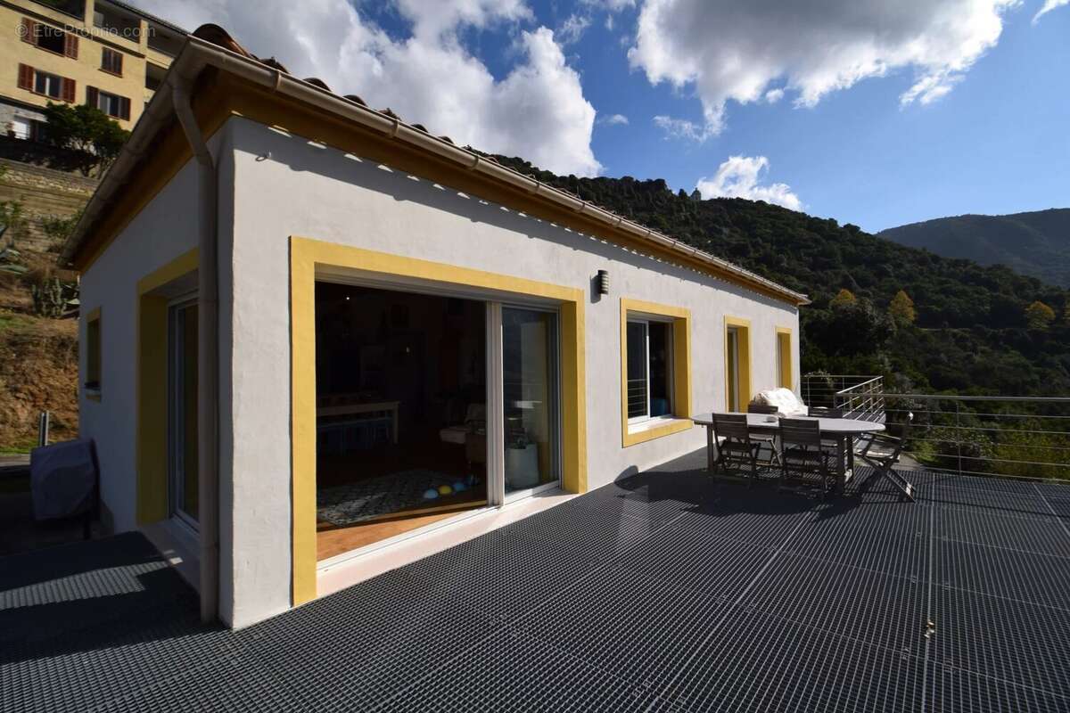 Maison à SARI-D&#039;ORCINO