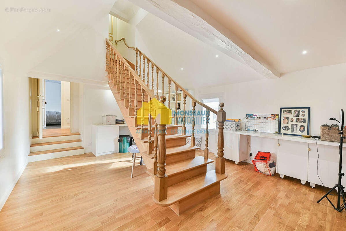 Maison Linas 290 M² - photo 15