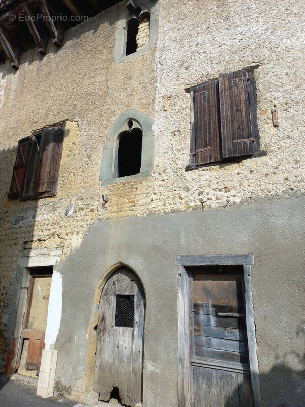 Maison à TRIE-SUR-BAISE