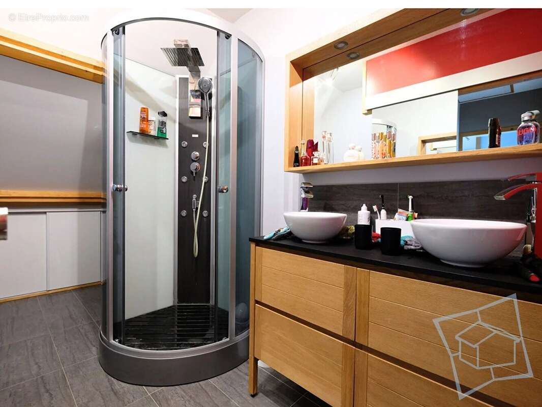 Appartement à VOISINS-LE-BRETONNEUX