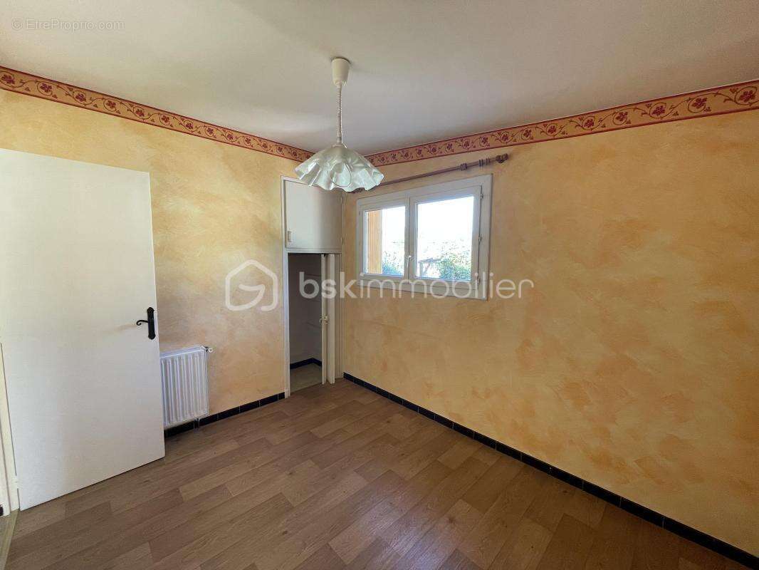 Maison composé de 2 logements Type T3 (Quartier Mont D'Or) - photo 10