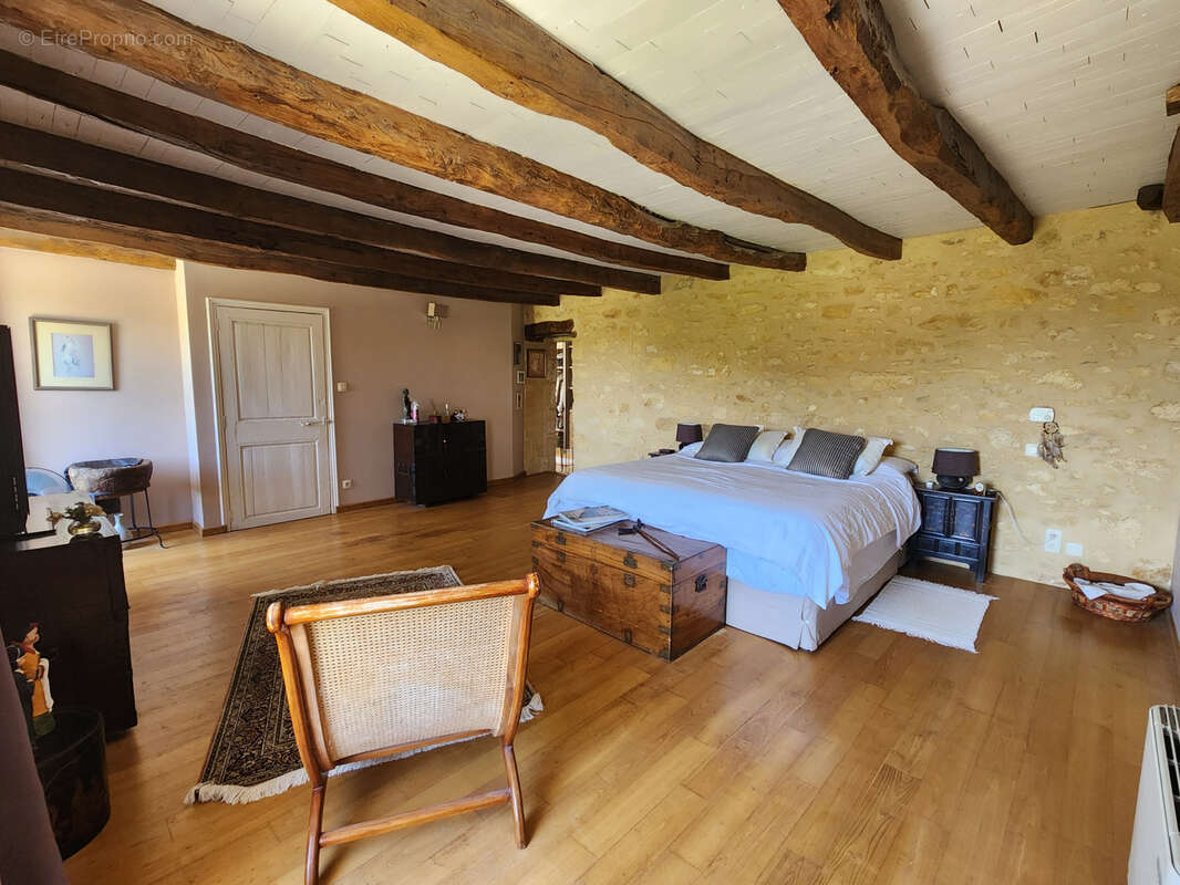 Maison à SARLAT-LA-CANEDA