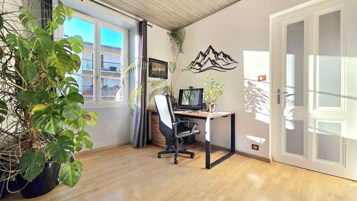 Appartement à AMBILLY