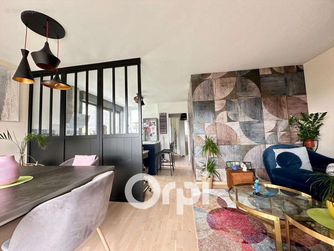 Appartement à CROLLES