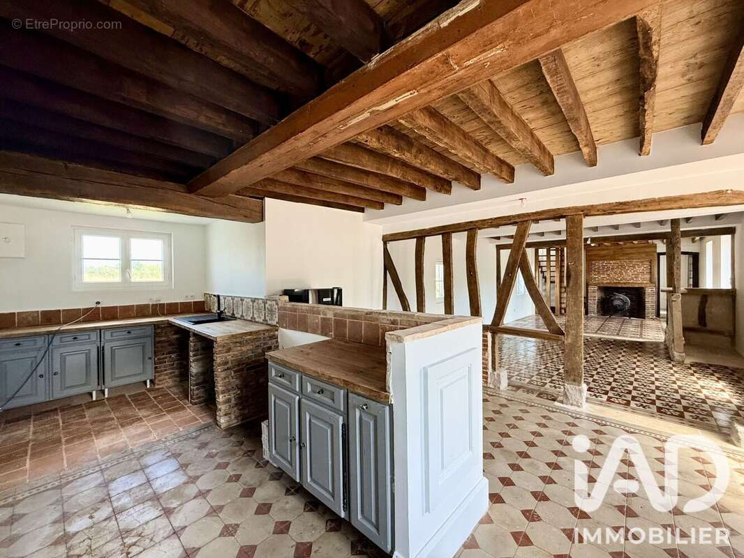 Maison 132 m² à Le Noyer-En-Ouche  - photo 4