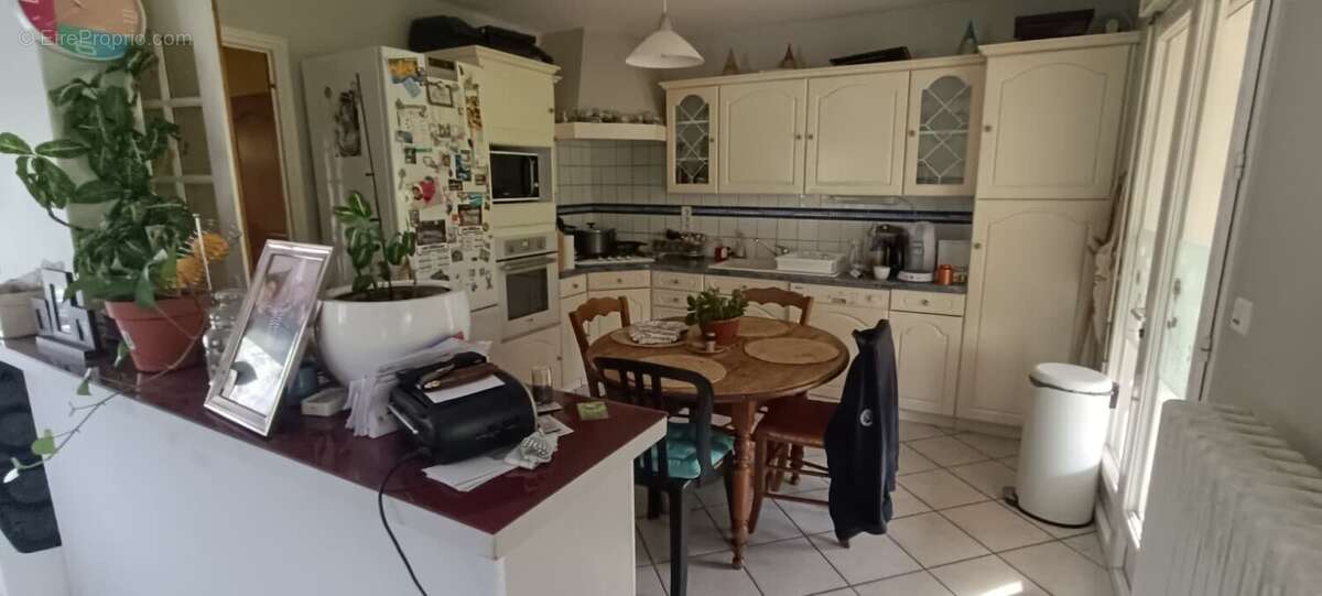 Maison à LA CHAPELLE-GONAGUET