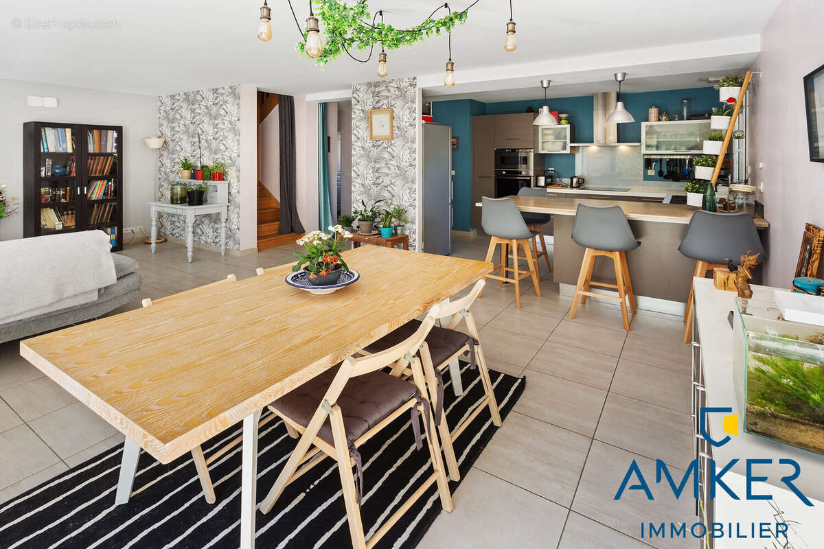 Maison à LA CHAPELLE-SUR-ERDRE