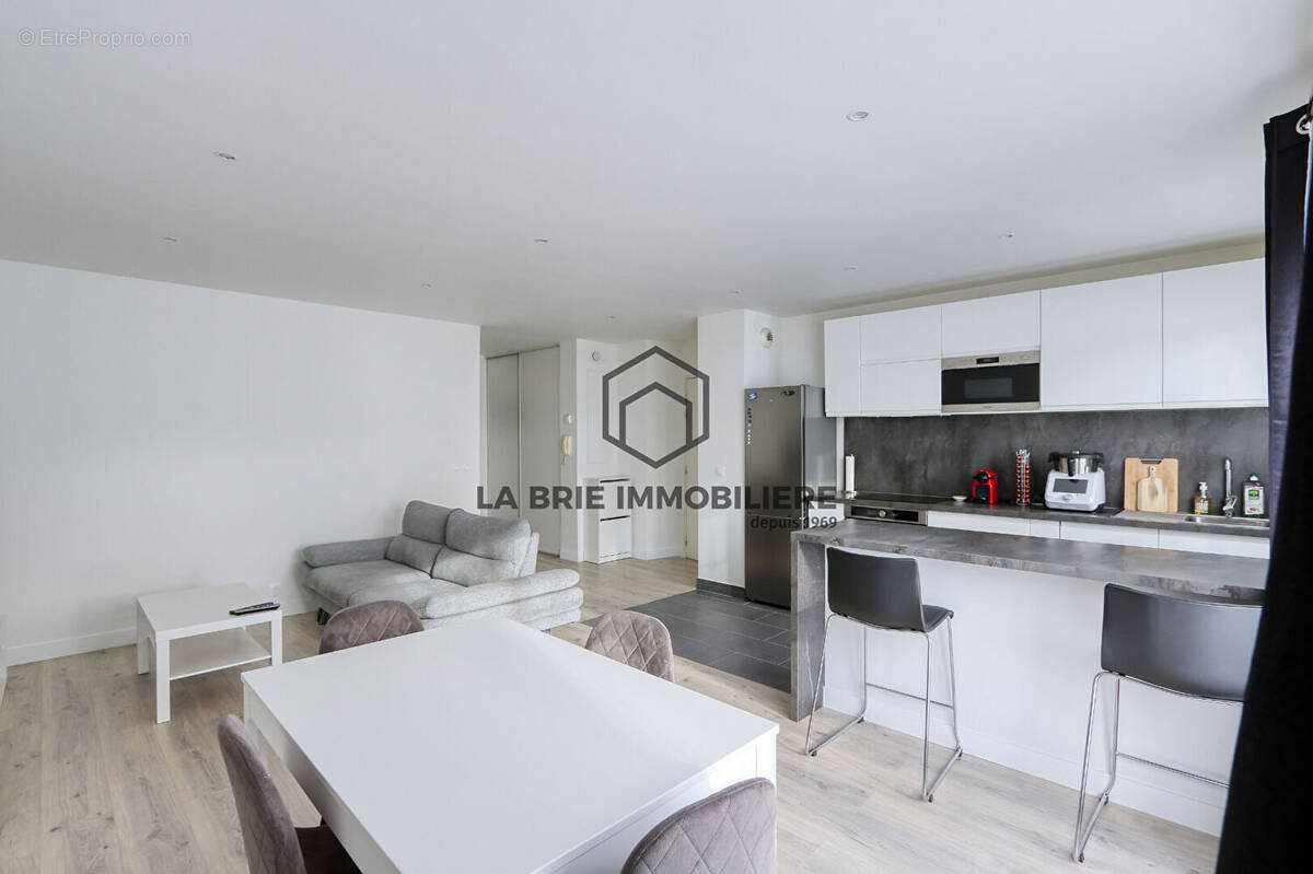 Appartement à LIMEIL-BREVANNES
