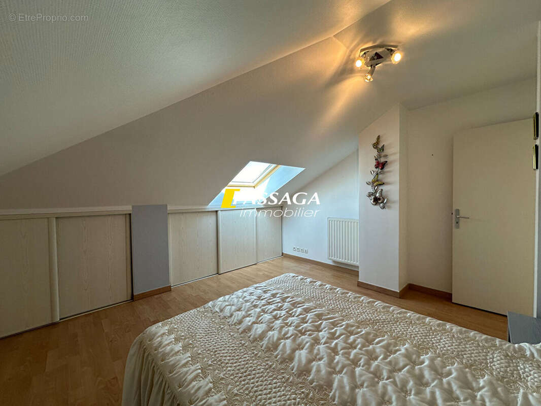 Appartement à ONET-LE-CHATEAU