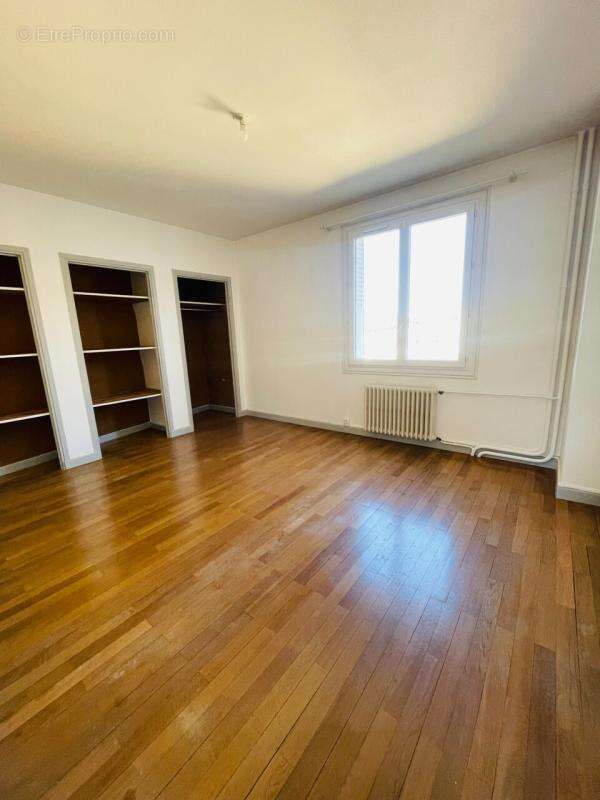 Appartement à ROMANS-SUR-ISERE