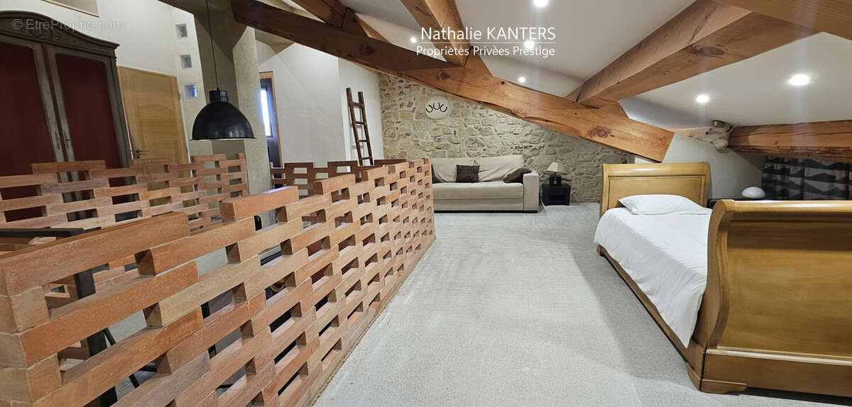 Maison à SOLLIES-PONT