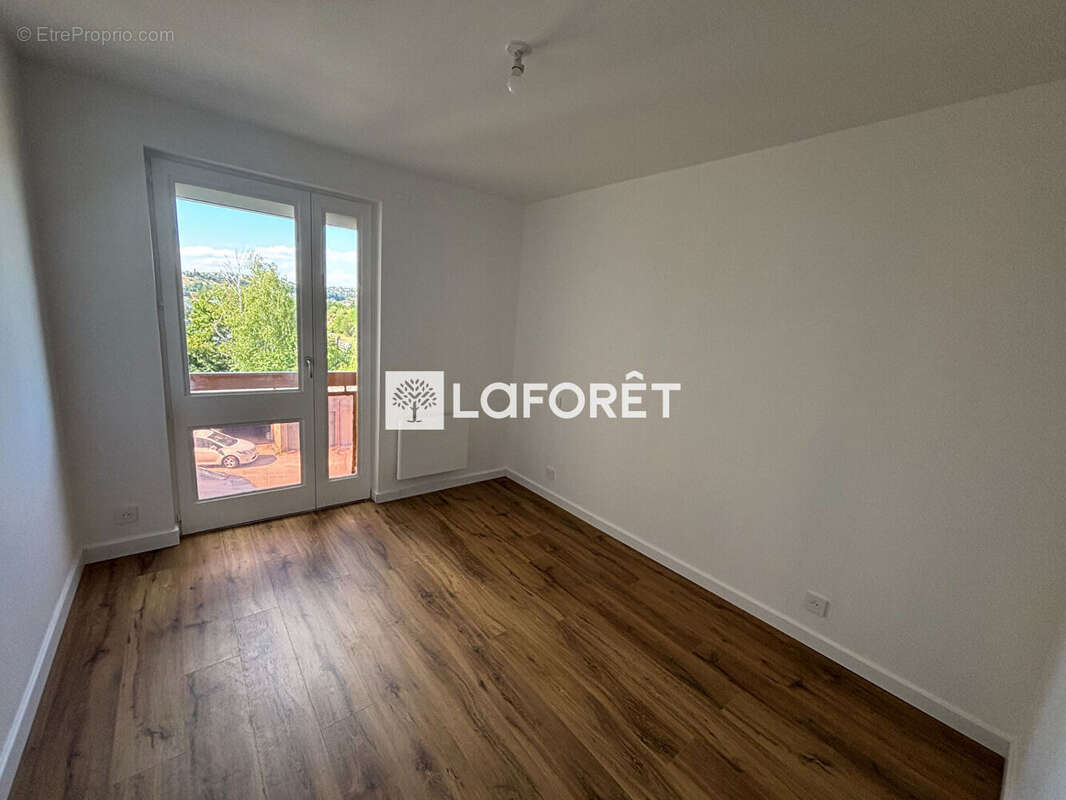 Rodez T3 entièrement rénové de 70m² - photo 6