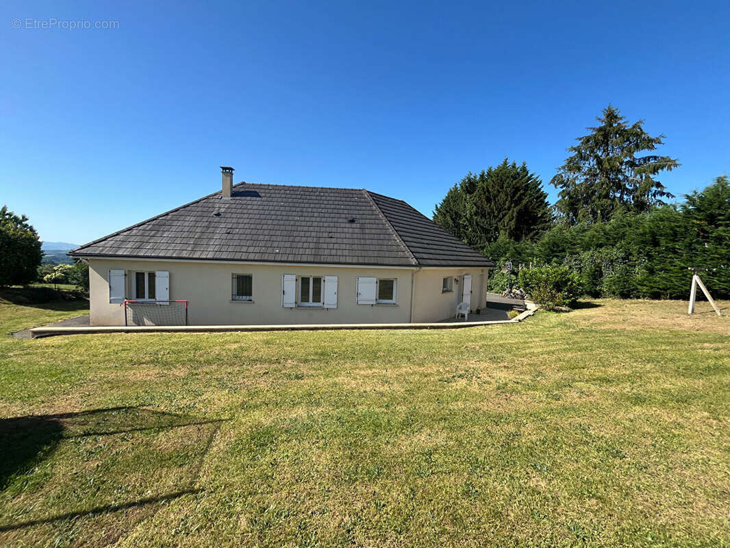 Maison à DONZENAC