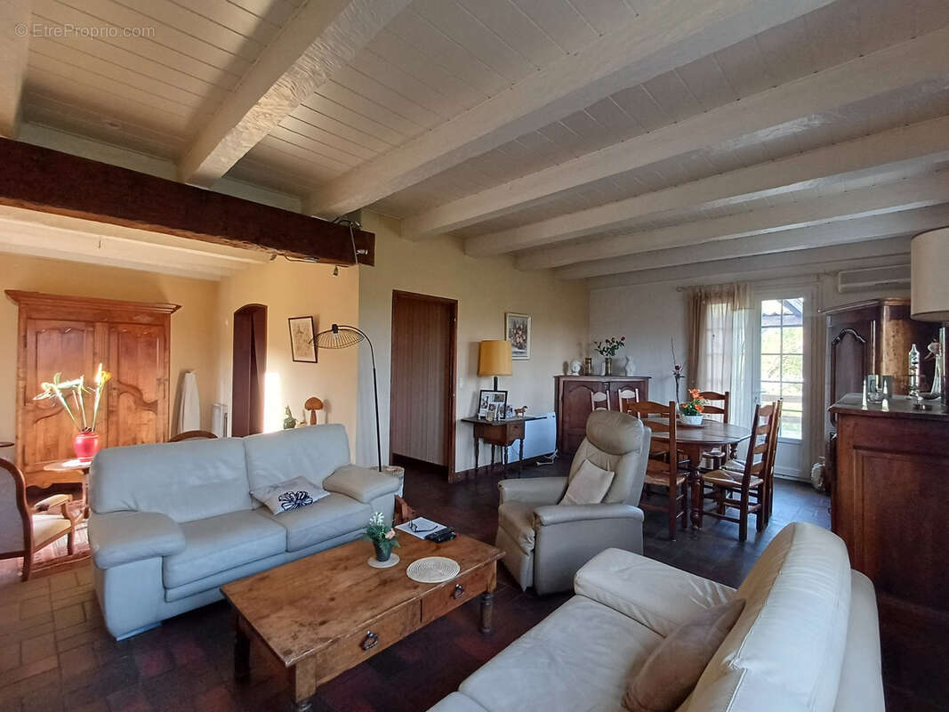 Maison à VILLEFRANCHE-DE-ROUERGUE