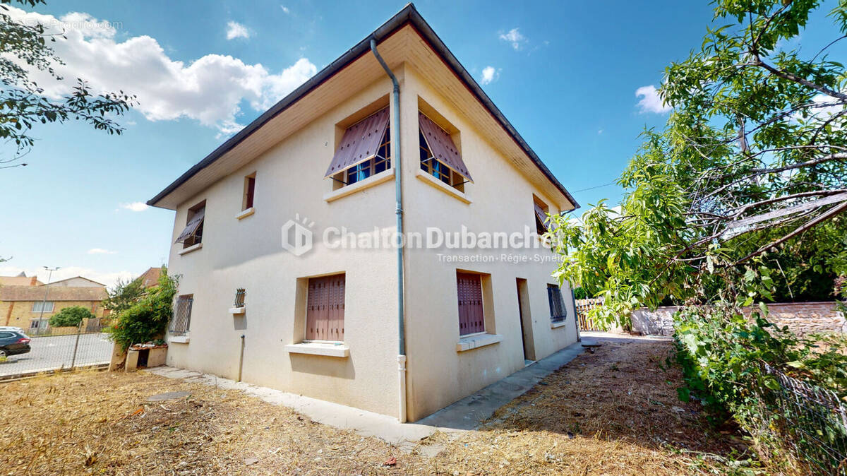 Maison à CHARLIEU