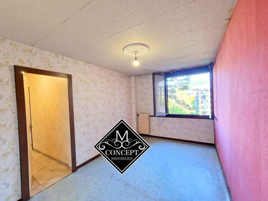 Appartement à SEYNOD