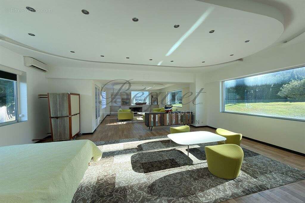 Maison à ANTIBES