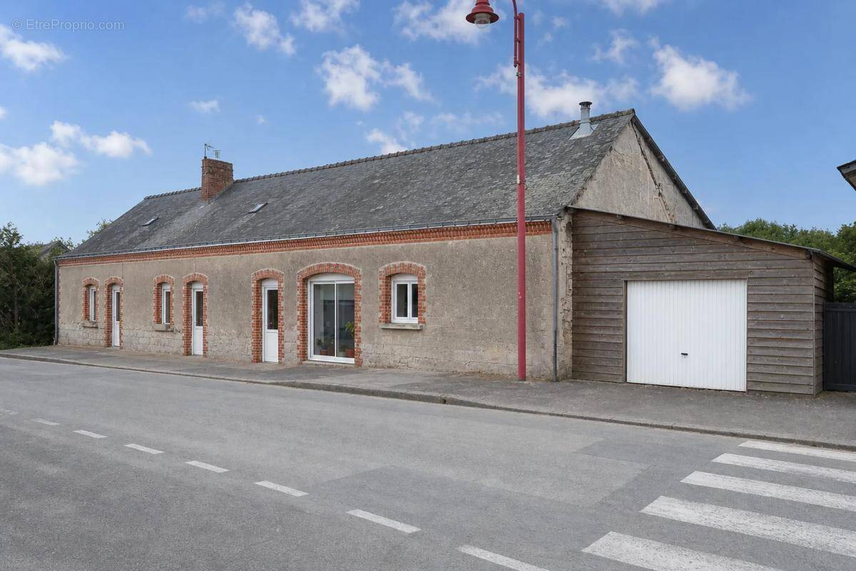Maison à SENONNES