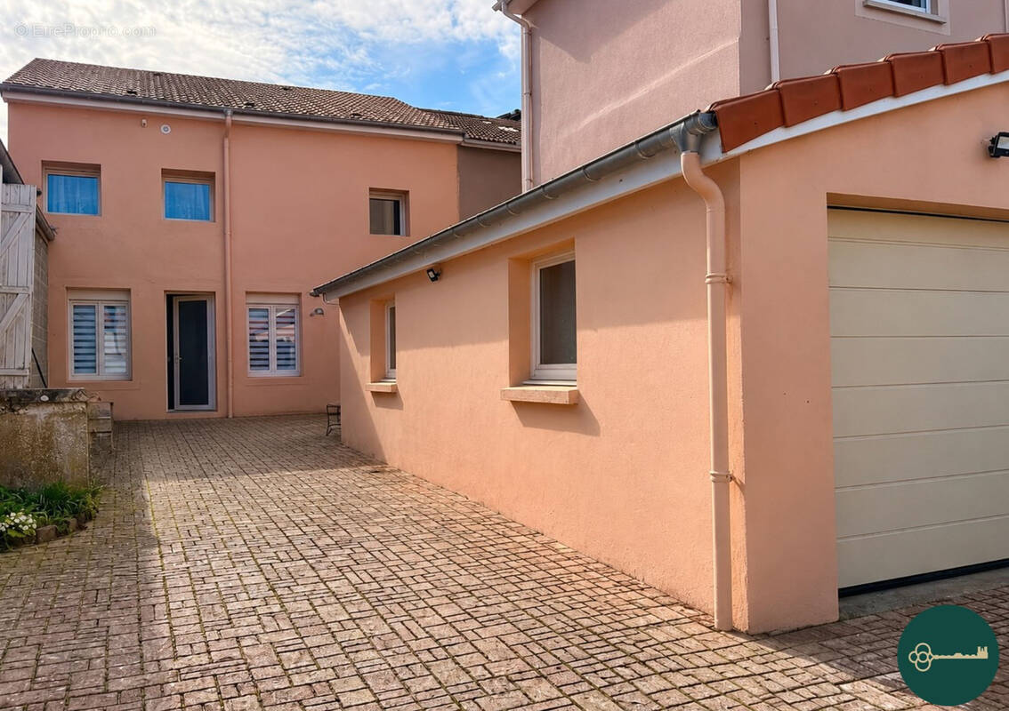 Maison à ECROUVES