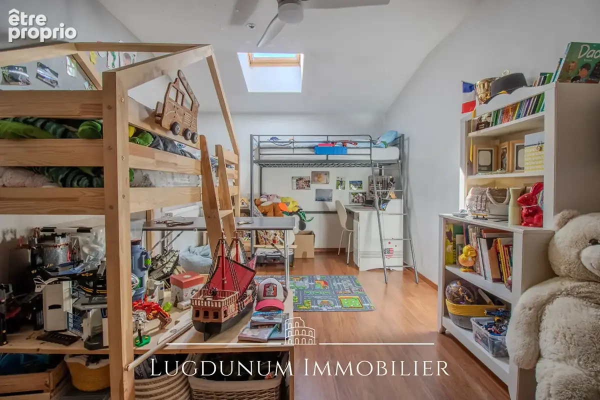 Appartement type 4 en plein centre ville - photo 10