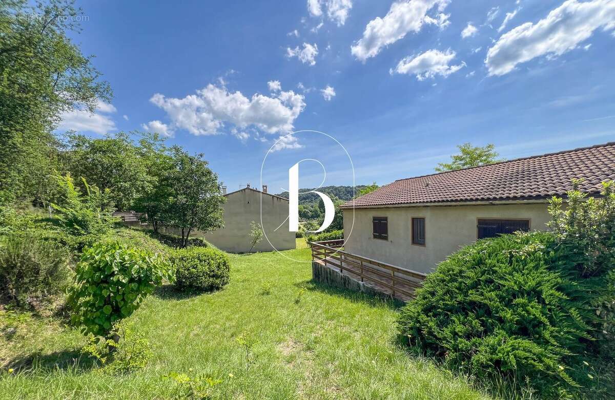 Maison à GOUDARGUES