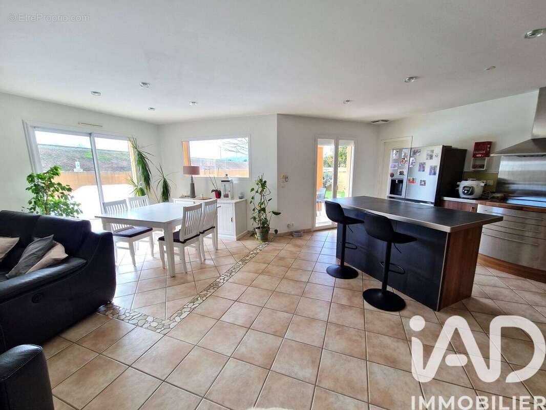 Photo 8 - Maison à LORIOL-SUR-DROME