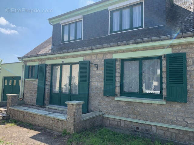Maison à NOYAL-PONTIVY