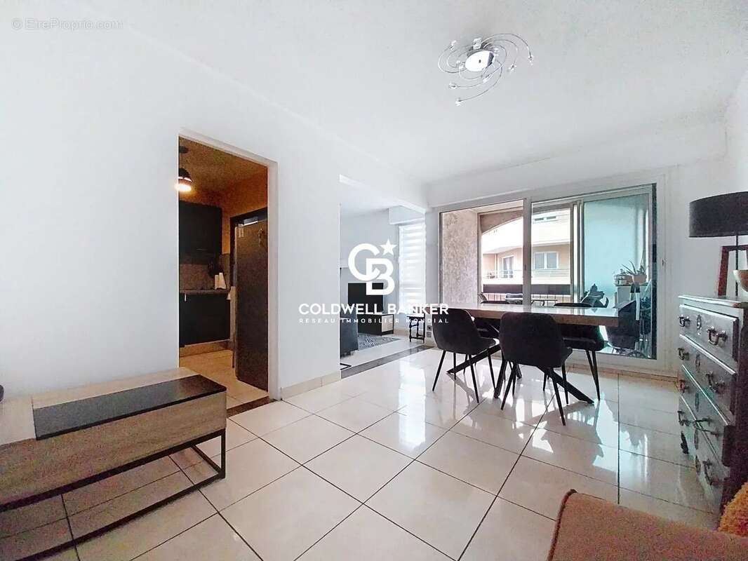 Appartement à SAINT-RAPHAEL