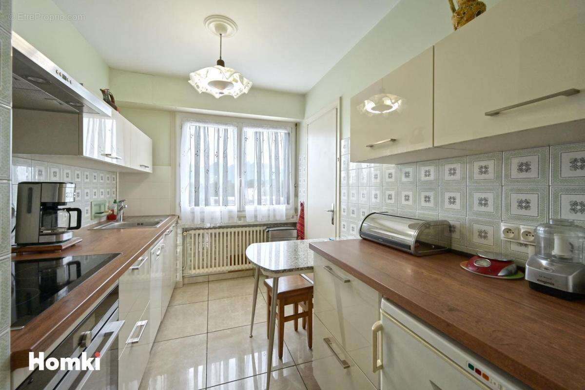 Appartement à ECHIROLLES