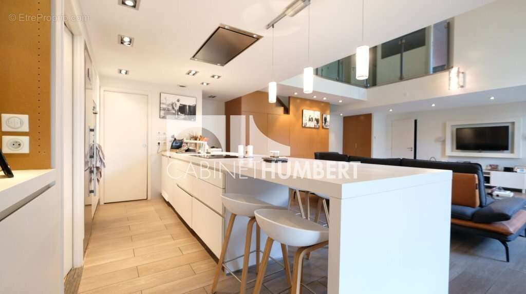 Appartement à SAINT-ETIENNE