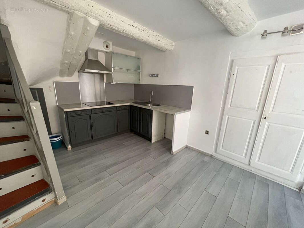 Maison à VAUVENARGUES