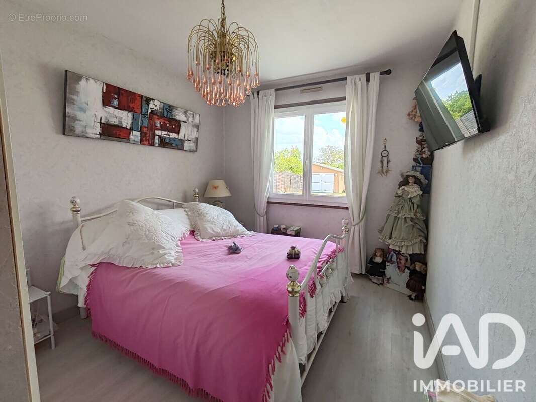 Maison 108 m² à Flogny-La-Chapelle  - photo 5