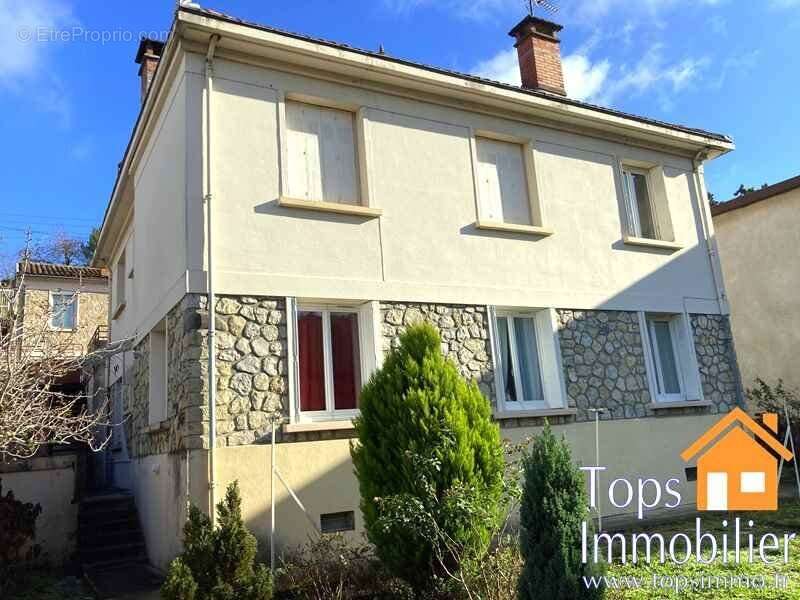 Maison à VILLEFRANCHE-DE-ROUERGUE