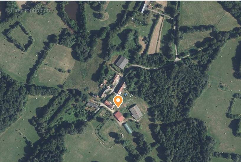 Terrain à AZERABLES