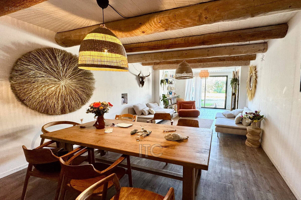 Maison à LA BOUILLADISSE