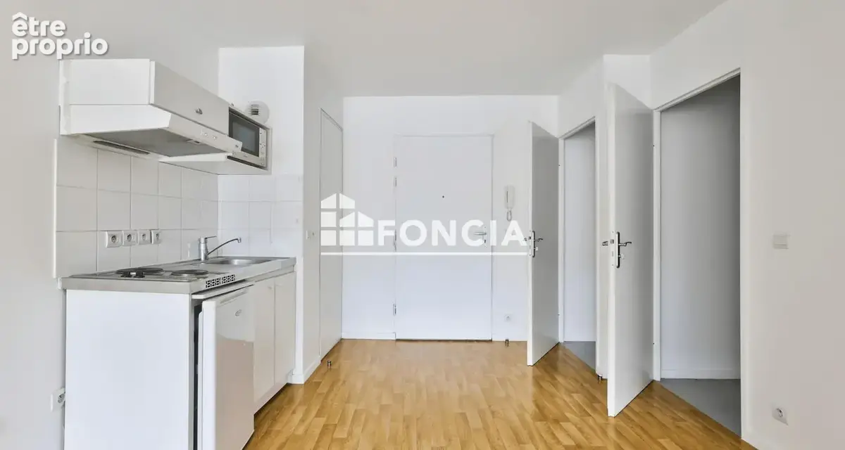 CORBEIL-ESSONNES - Appartement 2 Pièces avec parking - photo 5