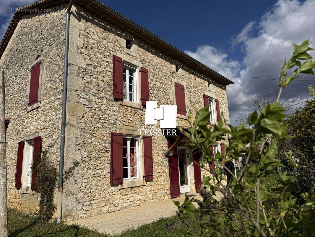 Maison à UZES