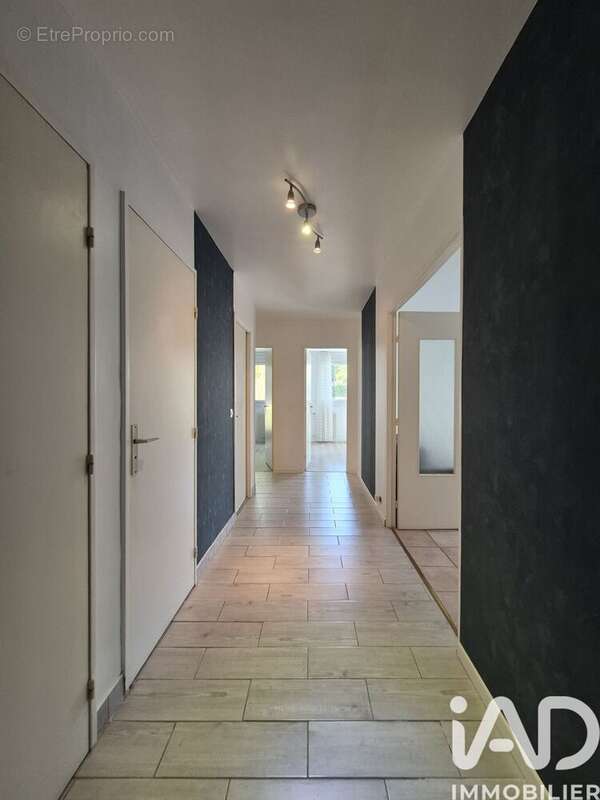 Photo 7 - Appartement à VERNEUIL-SUR-SEINE