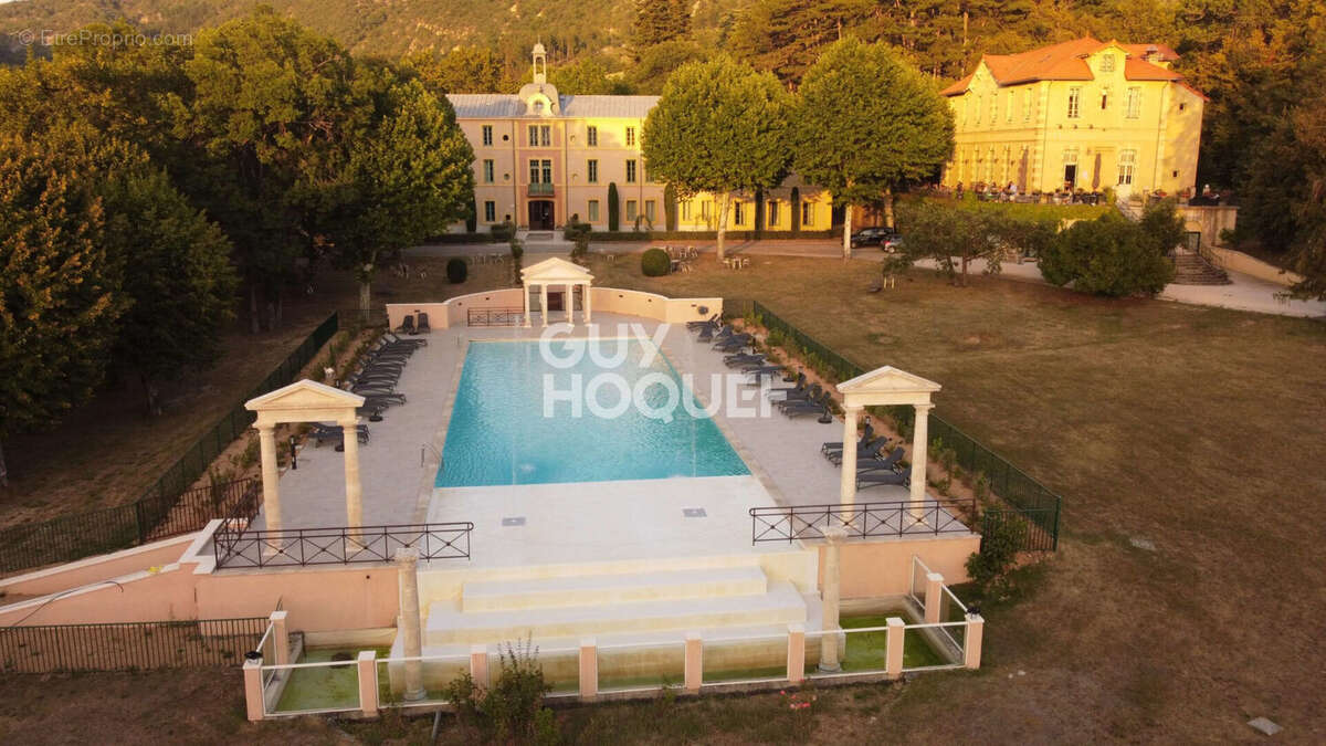 Appartement à MONTBRUN-LES-BAINS