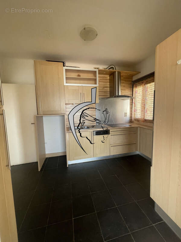 Vente appartement F3/4 : Quartier triangle d'or d' Ajaccio - photo 8