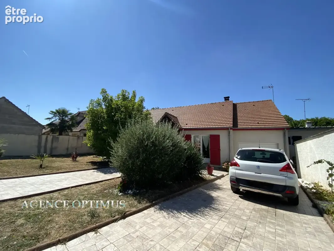 PAVILLON DE PLAIN-PIED - 3 chambres - Grand terrain clos 1400m2 - Piscine - Garage - VILLENEUVE LA GUYARD - photo 23