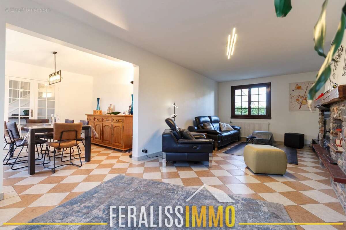 Maison à SAINT-OUEN-L'AUMONE