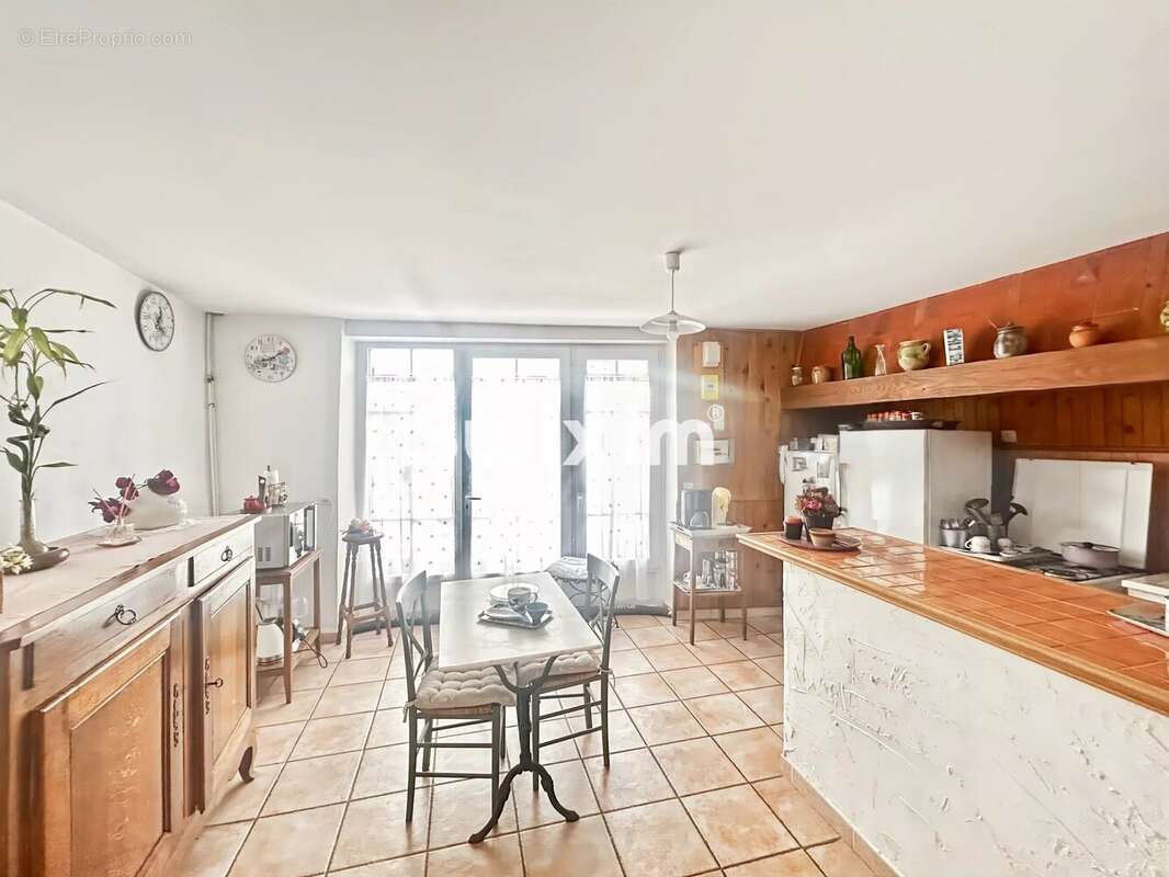Maison à BOLLENE