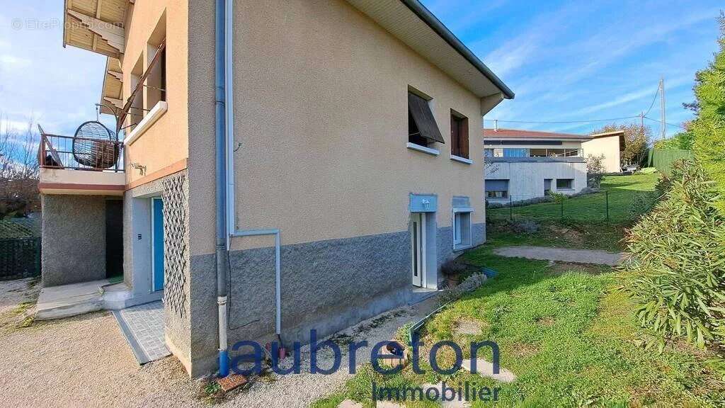 Maison à SAINT-CASSIEN