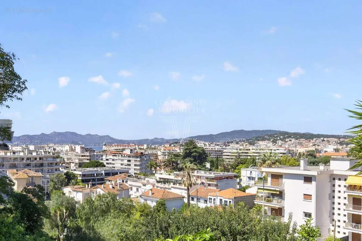 Appartement à CANNES
