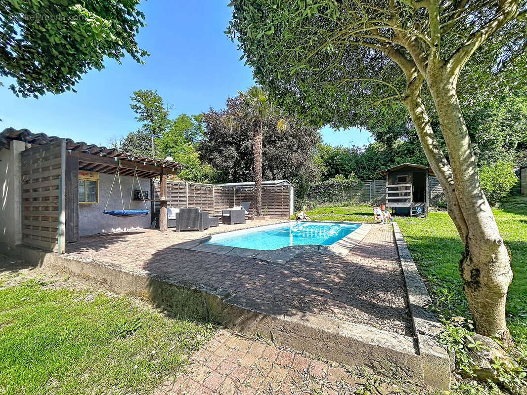 Maison à REYRIEUX